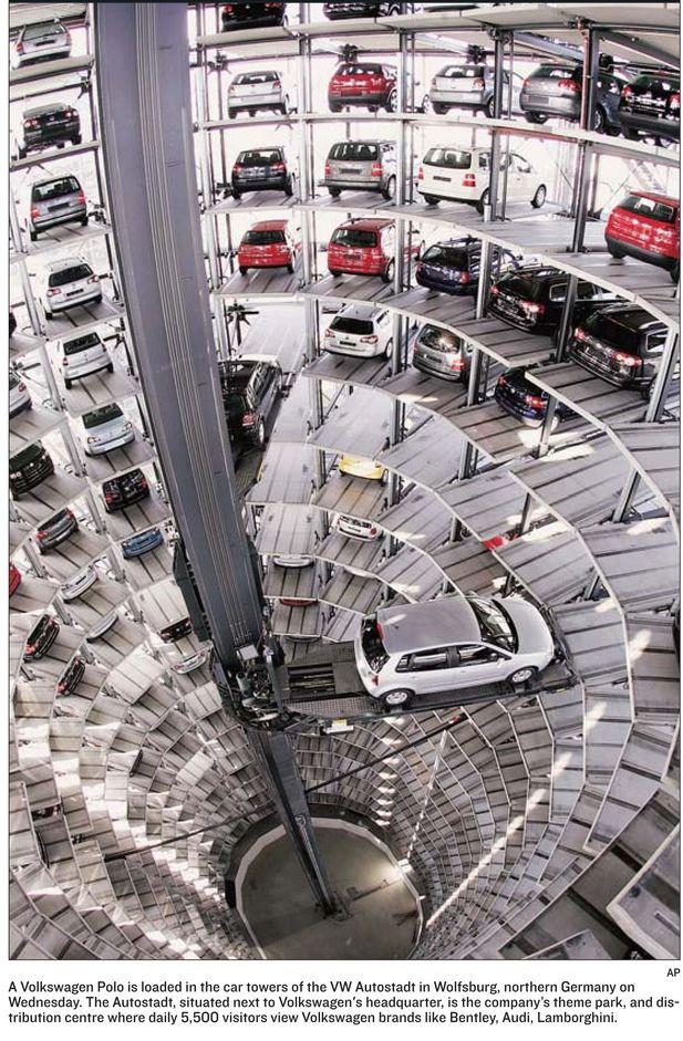[VW+Car+Towers+(Wolfsburg).jpg]