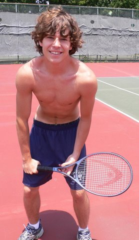 [tennisboy.jpg]