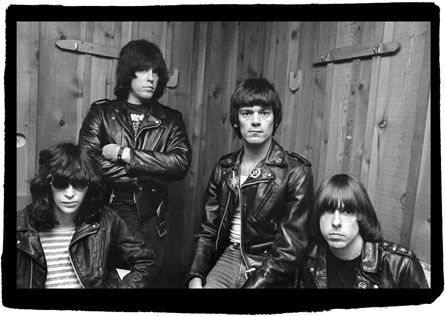 [Ramones-band-ms01.jpg]
