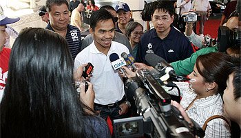 [manny_pacquiao_pacman_arrival.jpg]