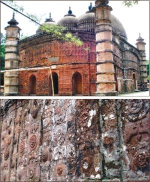[Picture+of+Terracotta+decorations+on+the+walls+of+Atia+Jam-e+Mosque+wearing+away+due+to+lack+of+maintenance.jpg]