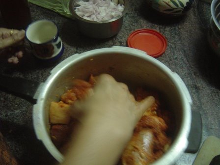 [East+Indian+cooking+Vasai+018r.jpg]