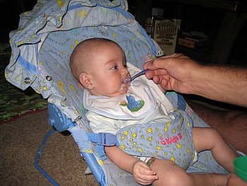 [Koen+eatting+food+for+the+first+time.jpg]