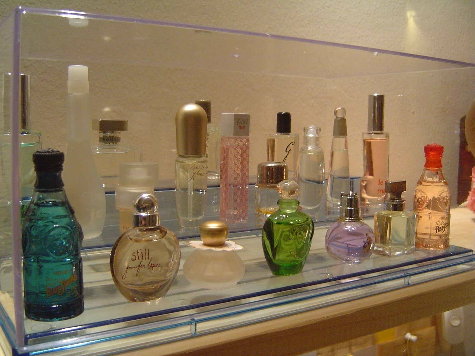 [Perfume+Blog.JPG]