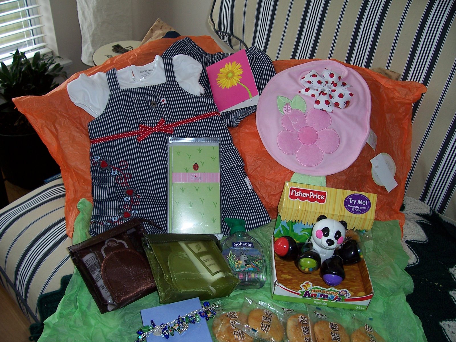 [March+gifts+001.jpg]