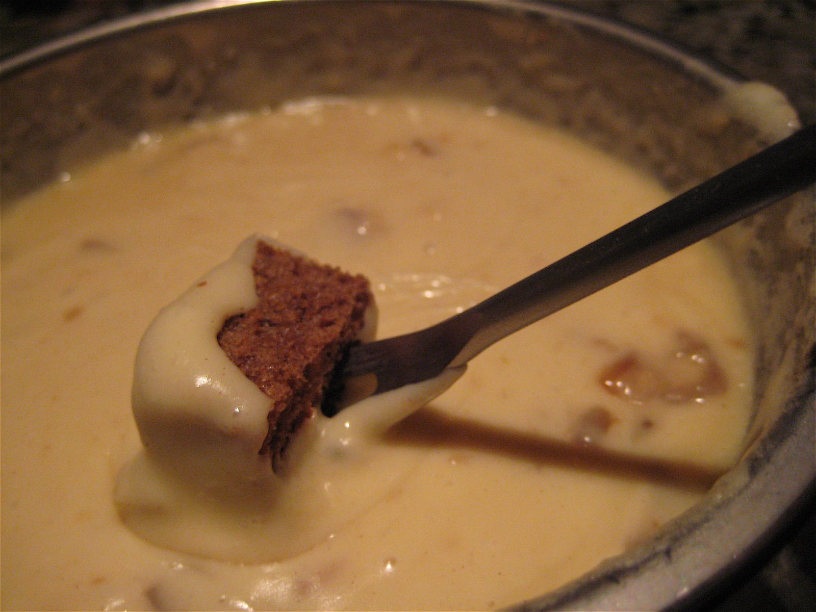 [cheese+fondue+2.JPG]