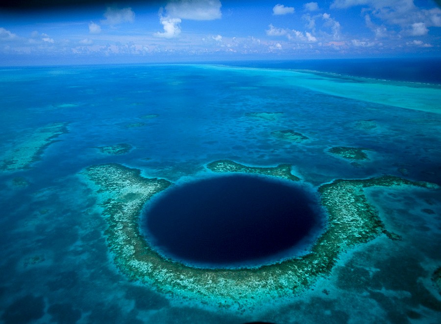 [Great+Blue+Hole,+Belize.jpg]
