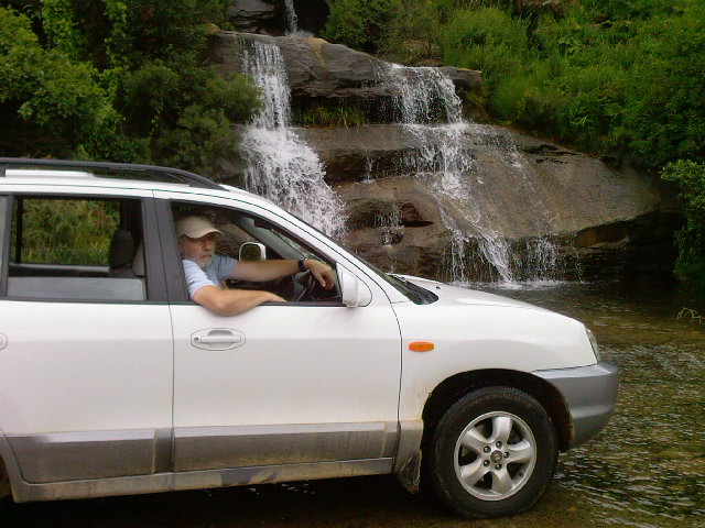 [Dad+driving+the+4x4+through+the+water]