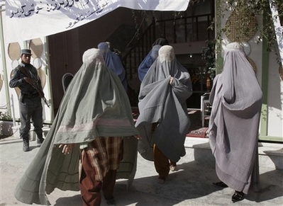 [afghan+women2.jpg]