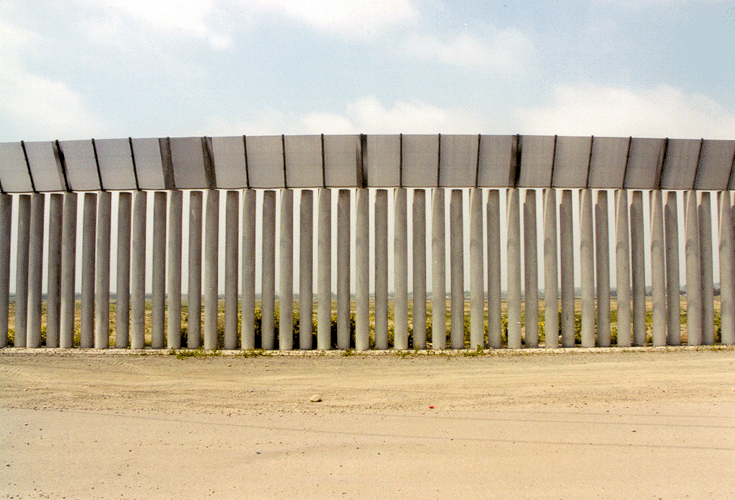 [border-2001-11-703110.gif.png]