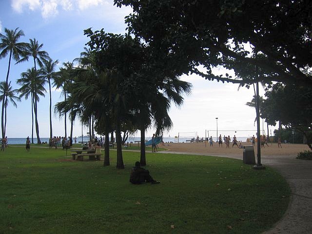 [Waikiki+Beach2.jpg]