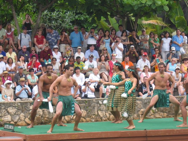 [IMG_3389.jpgPolynesian+Cultural+Center+Canoe+Pageant+Aotearoa.jpg]