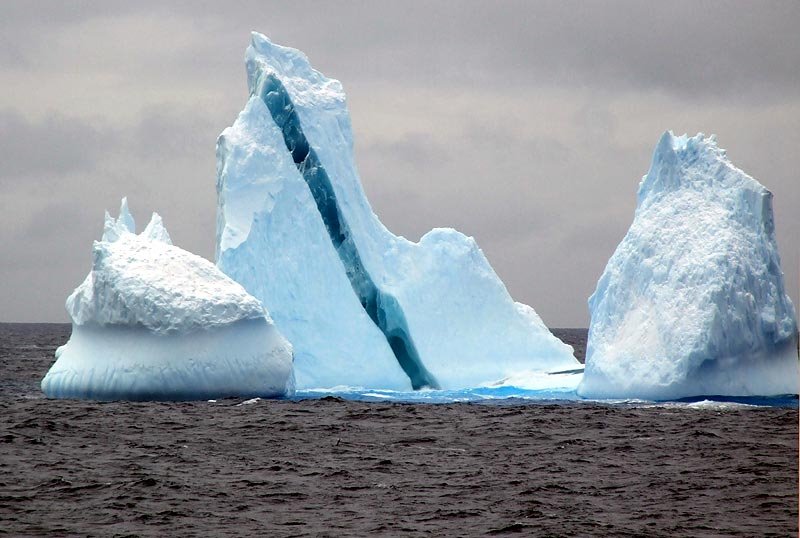 [iceberg3.bmp]