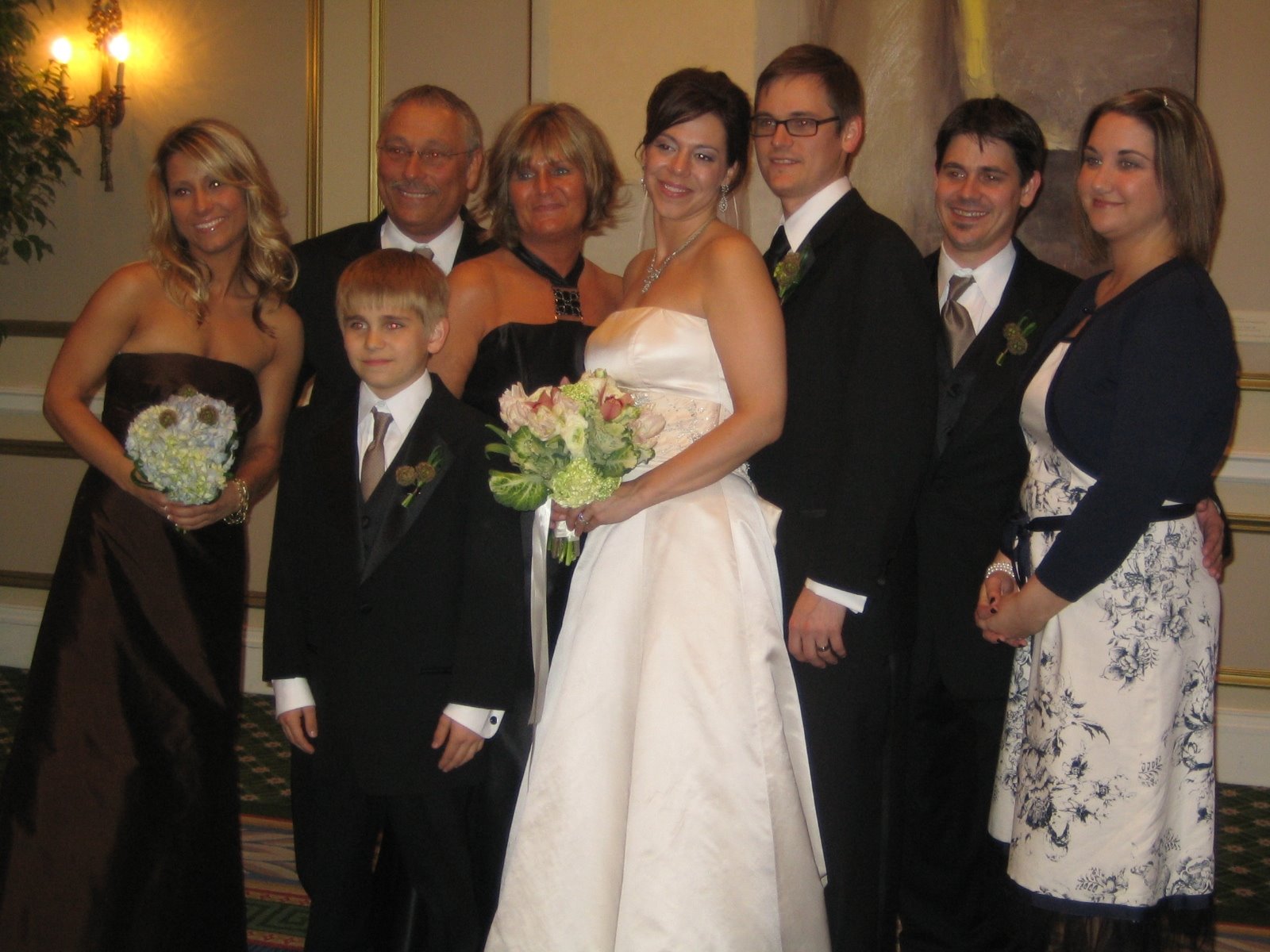 [Resa+and+Nick+with+N+family.JPG]
