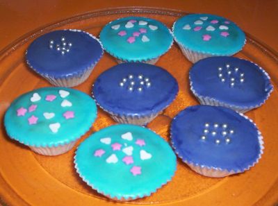 [colourful_cup_cakes.jpg]