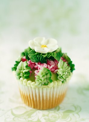 [yummy+wedding+cupcake.jpg]
