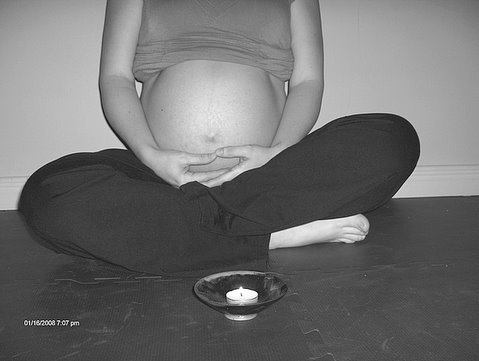 [Maternity+Yoga+Pictures+January+2008+(6).jpg]
