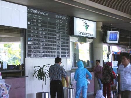 [Indonesia2_batam_airport.jpg]