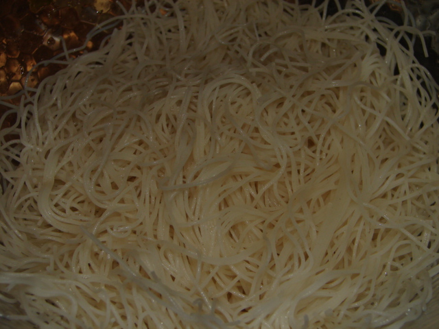 [Rice+noodles.JPG]