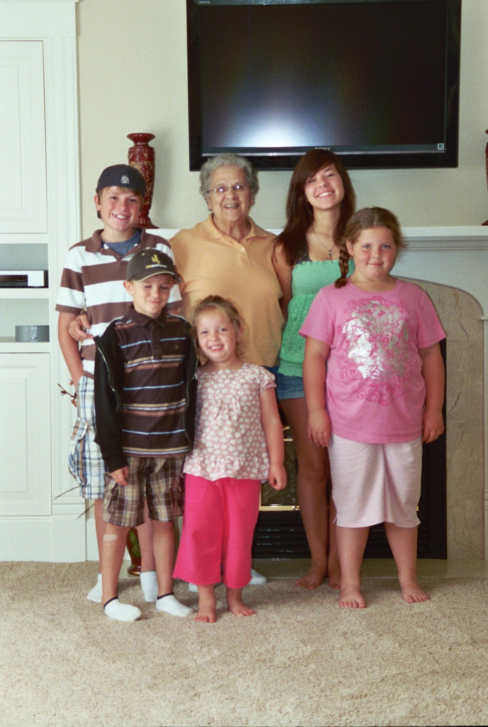 [grandma+mary+and+kids.jpg]