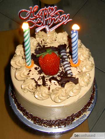 [my-birthday-cake-2005.jpg]