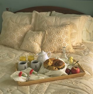 [See5+breakfast+on+bed.jpg]