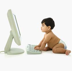 [bebe+y+computadora.jpg]
