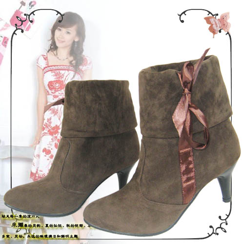 [Brown+Ribbon+Suede+Short+Boots.jpg]