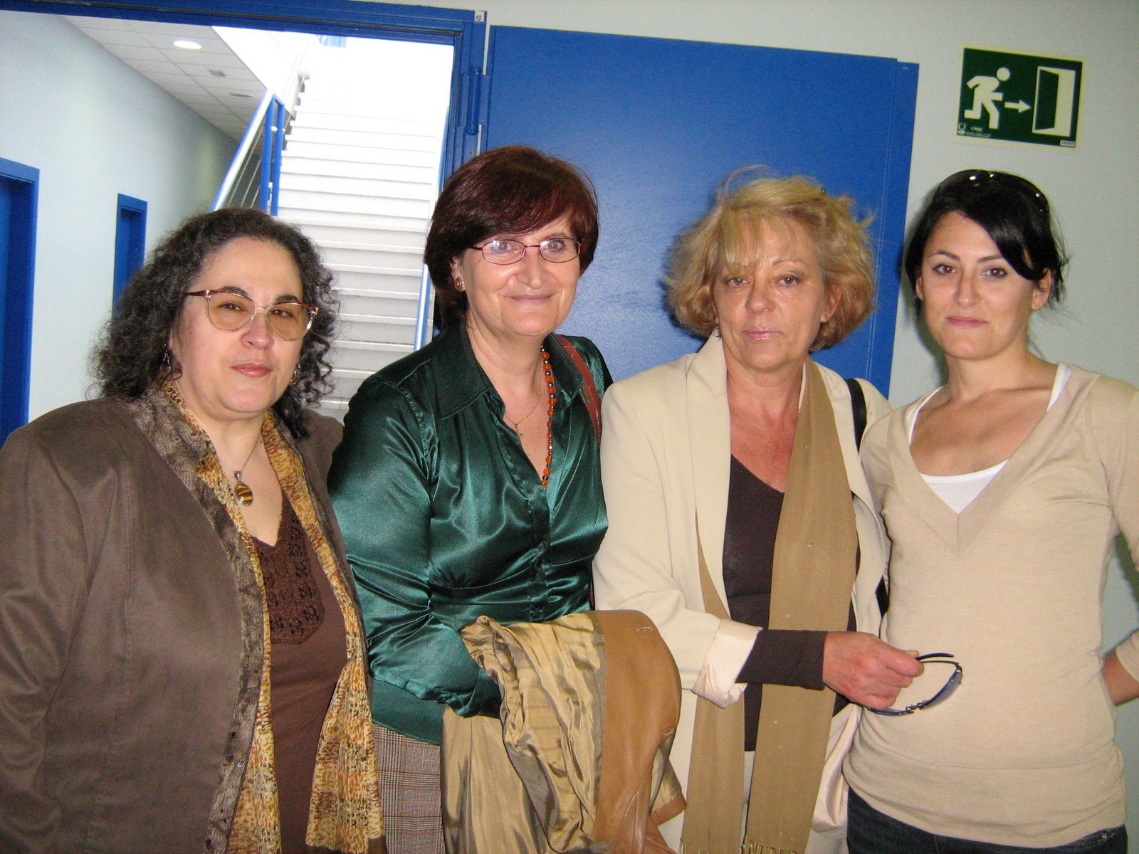 [2007-04-22-Madrid-Vicalvaro-entrega+premios+certamen+literario010.JPG]