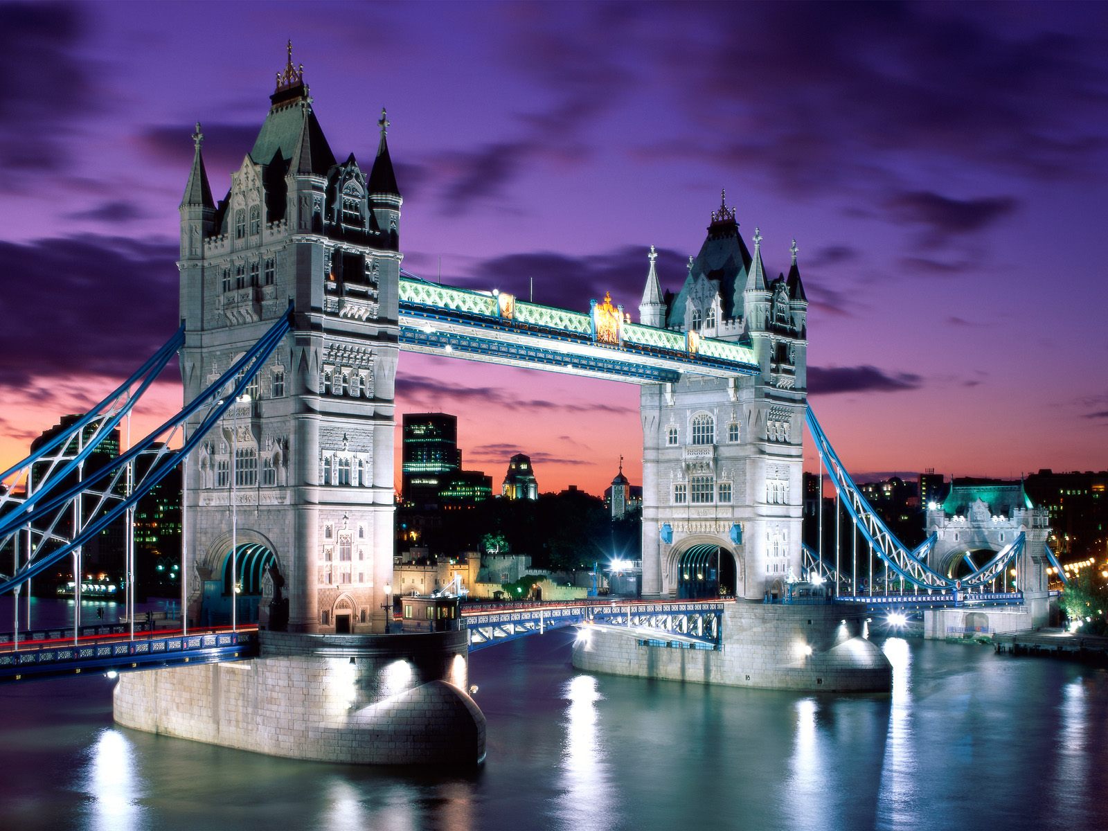 [London+Evening,+Tower+Bridge,+England.jpg]