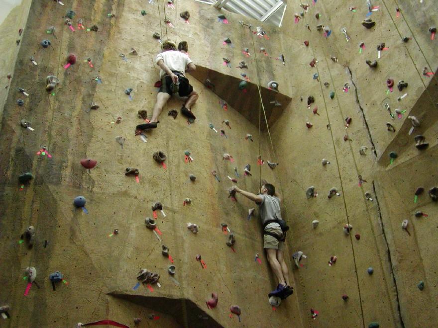 [climbing_wall-08.jpg]