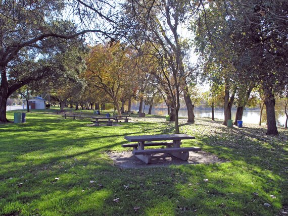 [miller-p-riverside-picnic-area.jpg]