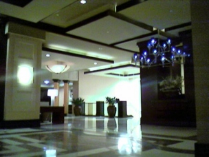 [Whyndam+hotel+lobby.jpg]
