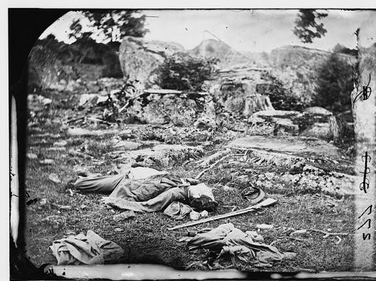 [gettysburg+dead.jpg]