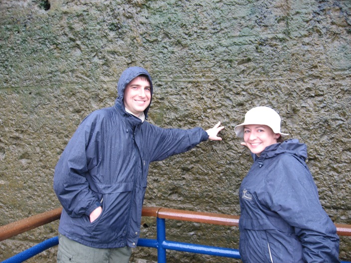 [adam+and+i+touching+the+loch+wall.JPG]