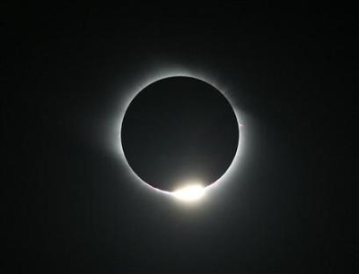 [2008_08_01t083134_450x344_us_eclipse.jpg]