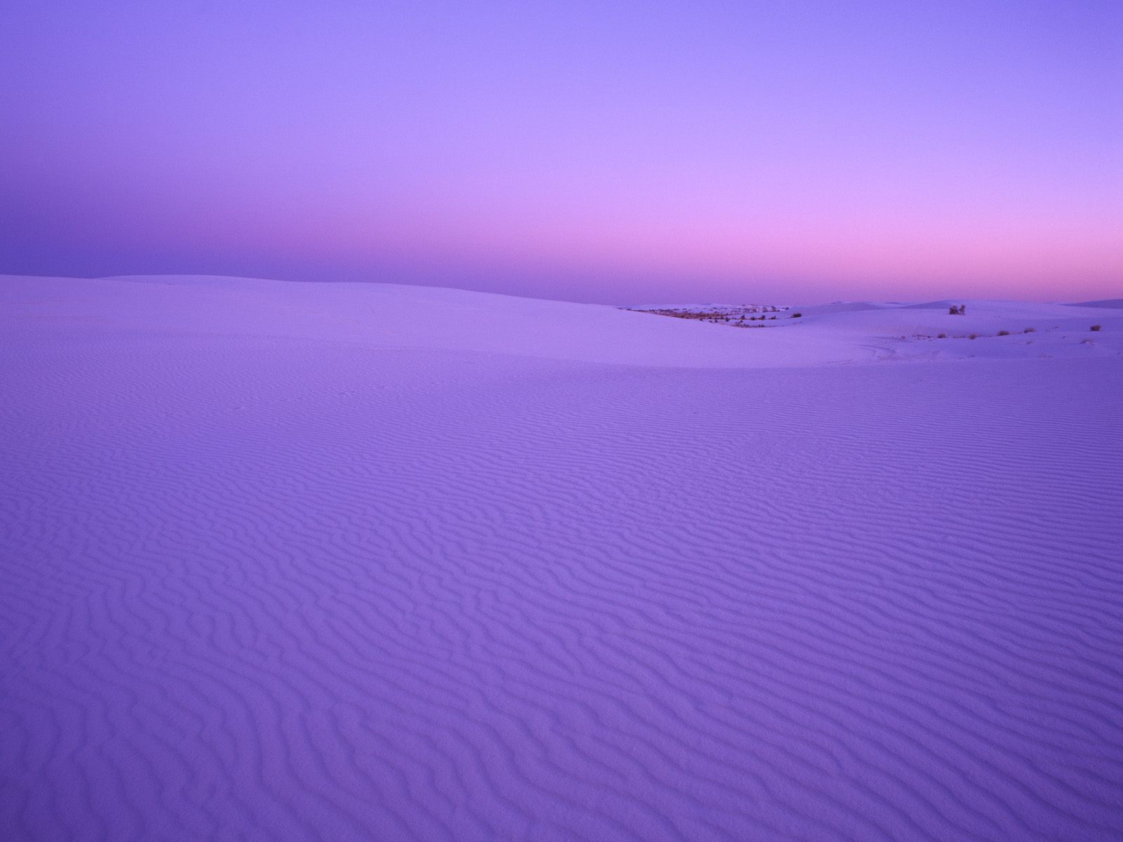 [white-sands-national-monument-at-twilight-new-mexico.jpg]