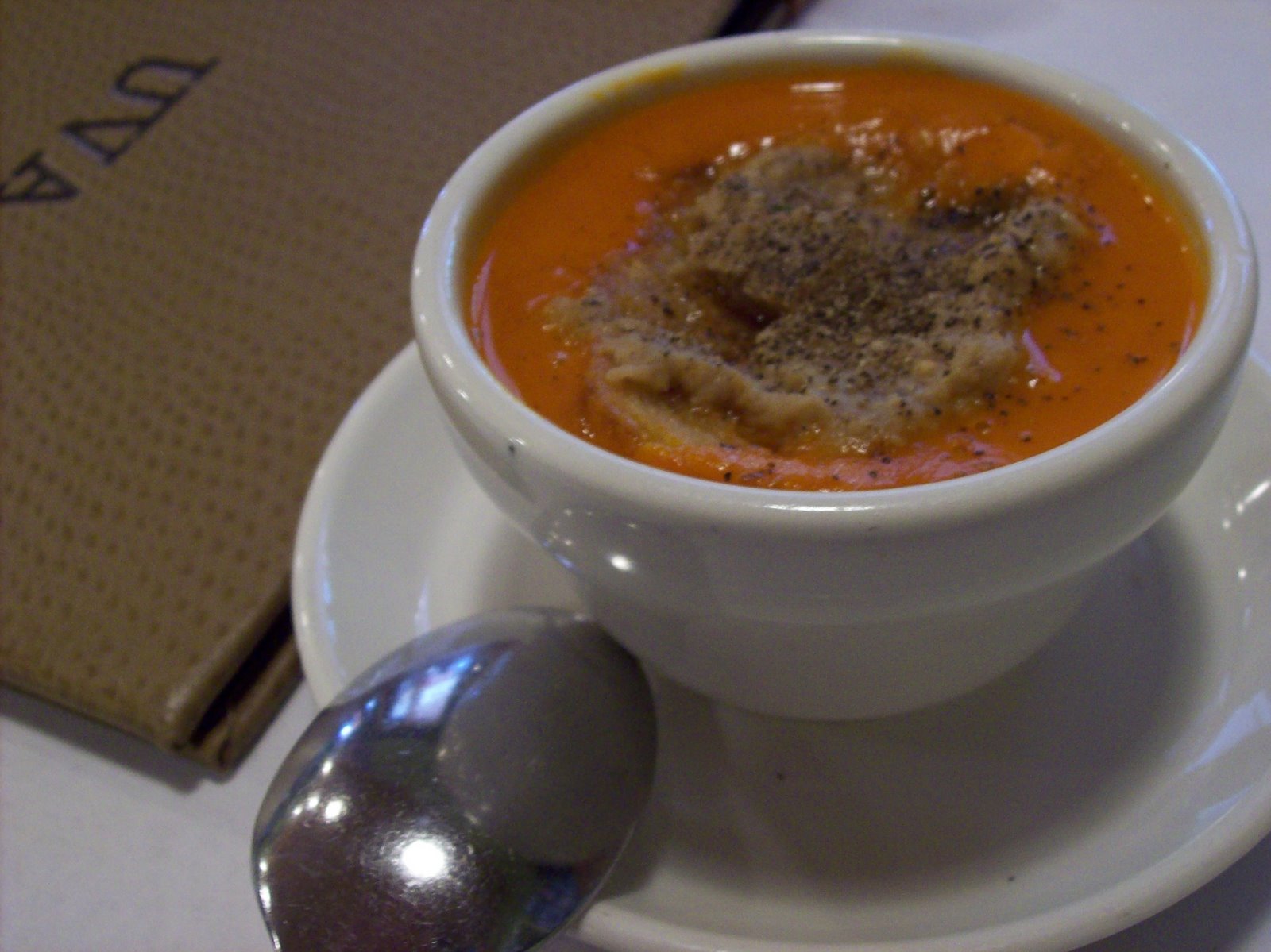 [uva+red+pepper+soup.jpg]