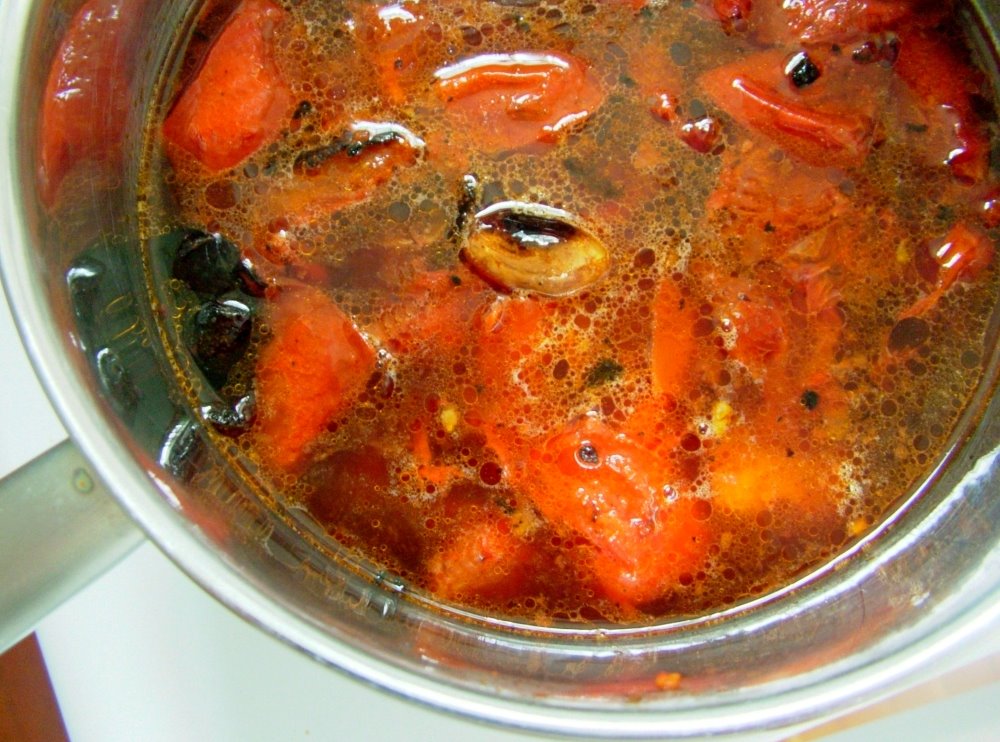 [Roasted+tomato+soup.jpg]
