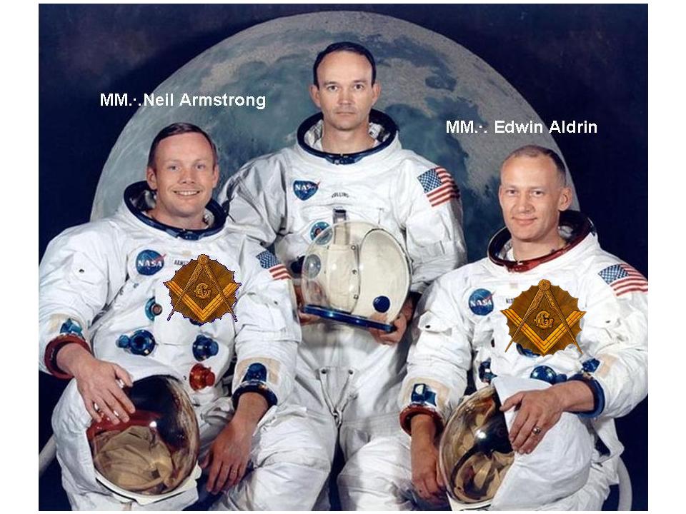 [Armstrong_Collins_y_Aldrin.jpg]