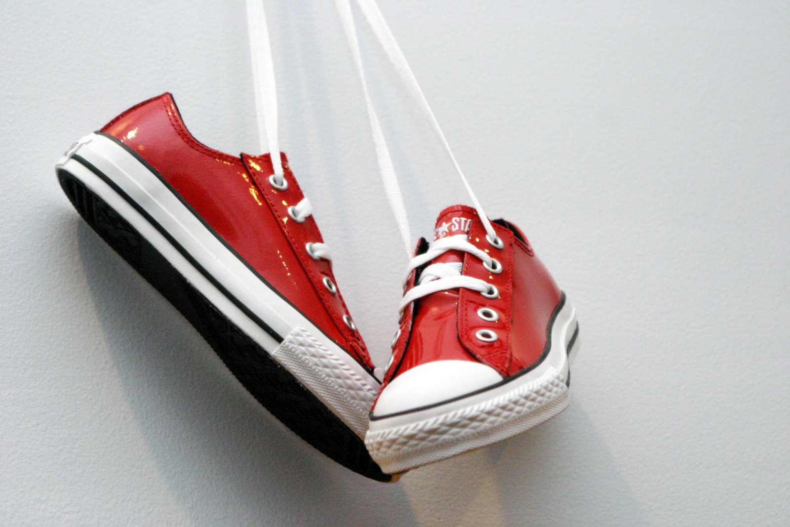 [redshoes.jpg]