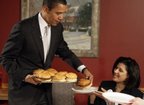 Obama serve Hamburger, Funding for the campaign