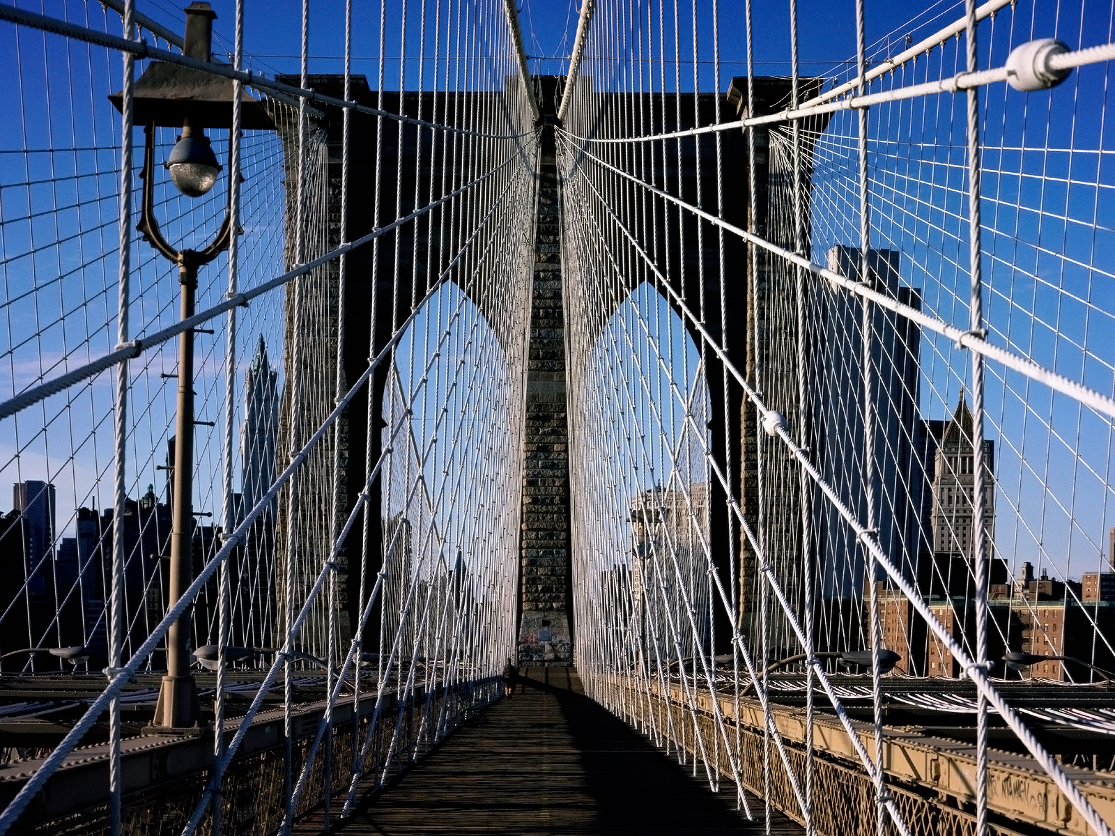 [Brooklyn-Bridge-Close-up.png]