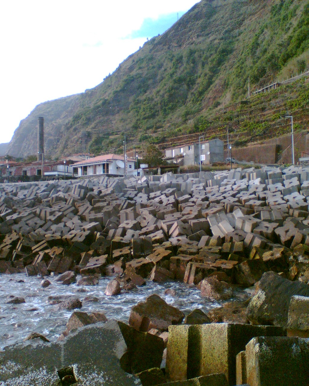 [may+2007+jardim+do+mar+Madeira.jpg]