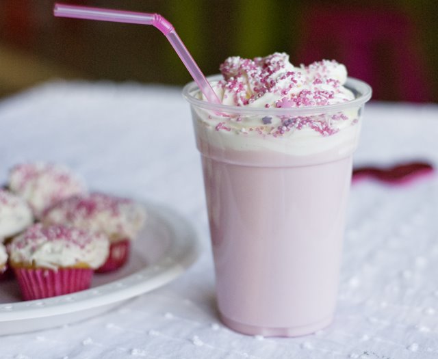 [pink+milkshakes.jpg]