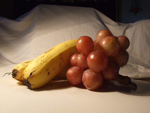 [Bananas,+grapes.jpg]