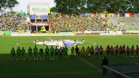 [GU+(3)+versus+Persibo+(1)+di+32+Besar+Copa+Indonesia+2007.JPG]
