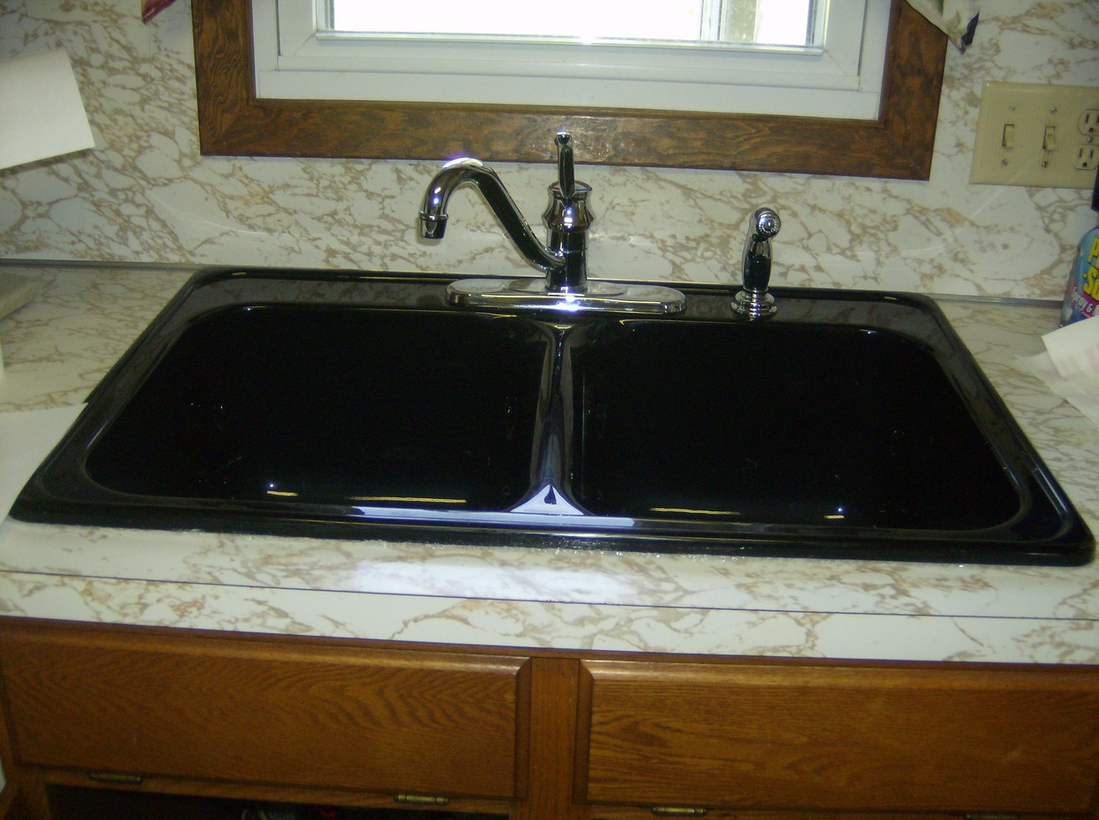 [our+new+kitchen+sink+8-2007+003.jpg]
