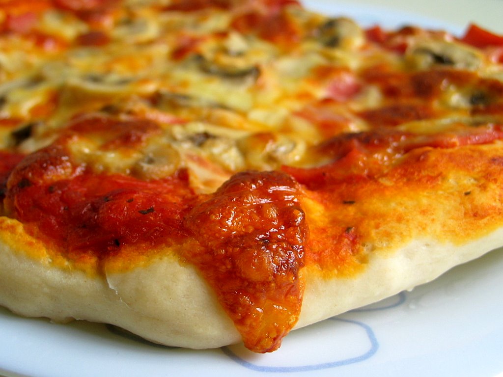 [homemade+pizza5.jpg]