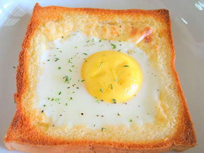 فطور مميز شكل وطعم لايفوتكم‏ Sunny+side+up+toast5